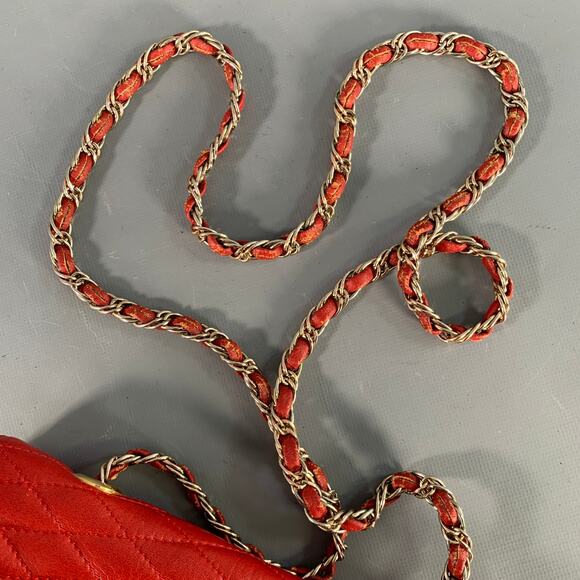 PIERRE BALMAIN Red Quilted Leather Chain Strap Shoulder Bag - Picture 7 of 9